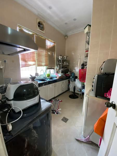 Semi-Detached House for Sale in Taman Impian Emas (Skudai) - Max Loh - Kitchen - PropertyGuru.com.my