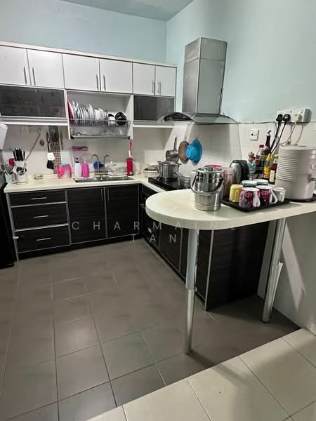 Condominium for Sale at Villa Park - Charmaine Tan - Kitchen - PropertyGuru.com.my