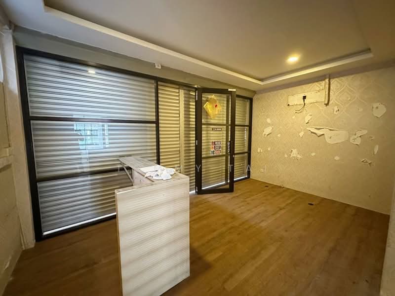 Shop / Office for Rent in Southkey (Johor Bahru) - Tommy Tai - Interior - PropertyGuru.com.my