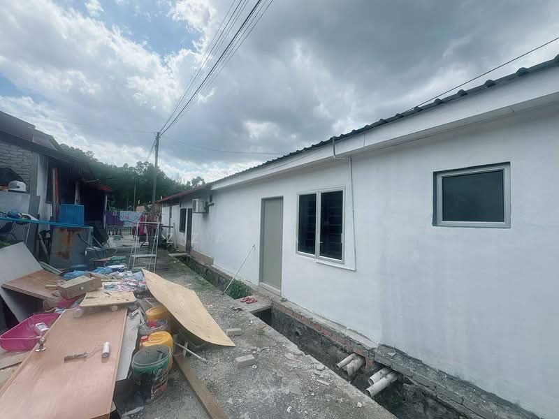 1-storey Terraced House for Sale in Taman Pelangi Semenyih 2 (Semenyih) - Izzah Alias - PropertyGuru.com.my
