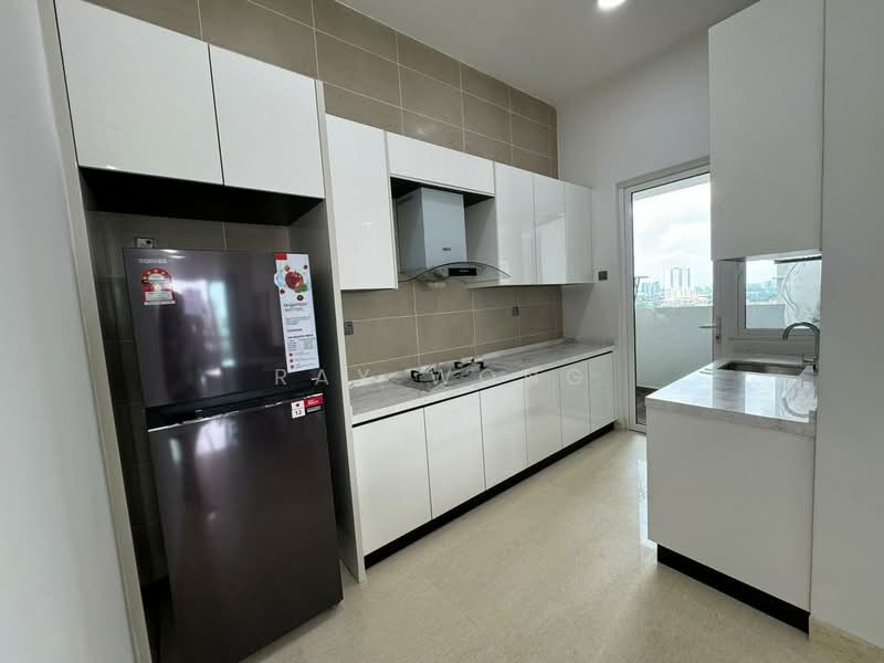 TriTower Residence @ Johor Bahru Sentral untuk Untuk Disewa - RM 4,000 /bulan, Apr 2026 - Kitchen - PropertyGuru.com.my