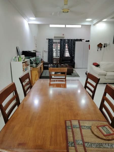 2-storey Terraced House for Sale in Bandar Baru Sungai Buloh (Sungai Buloh) - Charmaine Tan - Dining Room - PropertyGuru.com.my