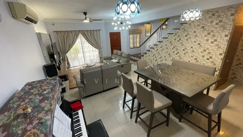2-storey Terraced House for Sale in Taman Meranti Jaya (Puchong) - Calvin Yong - Living Room - PropertyGuru.com.my