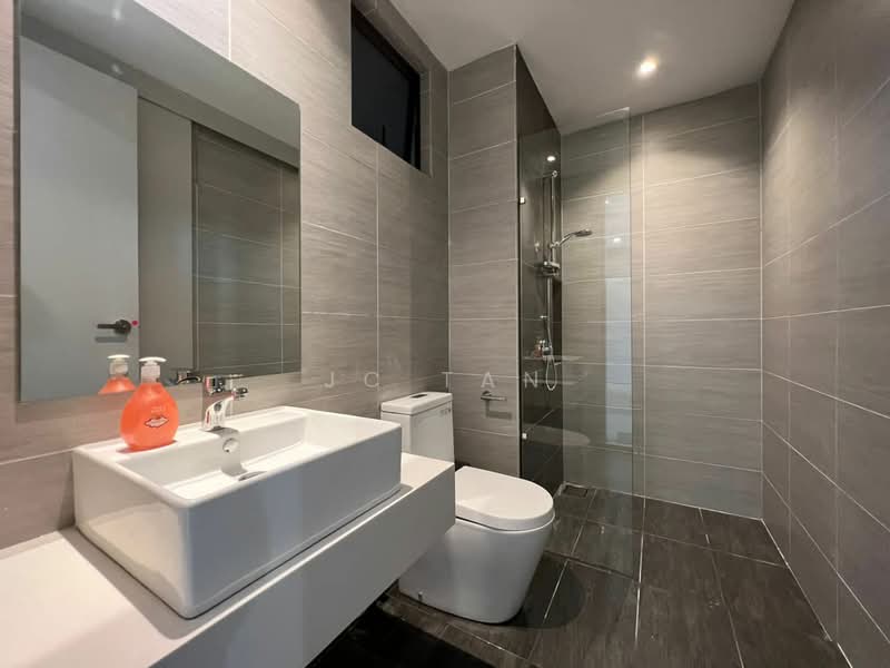 Trion @ KL untuk Untuk Disewa - RM 2,399 /bulan, Apr 2026 - Bathroom - PropertyGuru.com.my