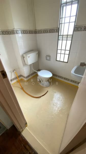 2-storey Terraced House for Sale in Bandar Tasik Kesuma (Beranang) - Anim Moksir - Bathroom - PropertyGuru.com.my