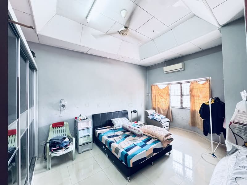 Taman Sri Puteri untuk Untuk Dijual - RM 580,000, Apr 2026 - Bedroom - PropertyGuru.com.my