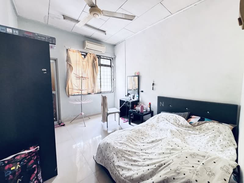 Taman Sri Puteri untuk Untuk Dijual - RM 580,000, Apr 2026 - Bedroom - PropertyGuru.com.my