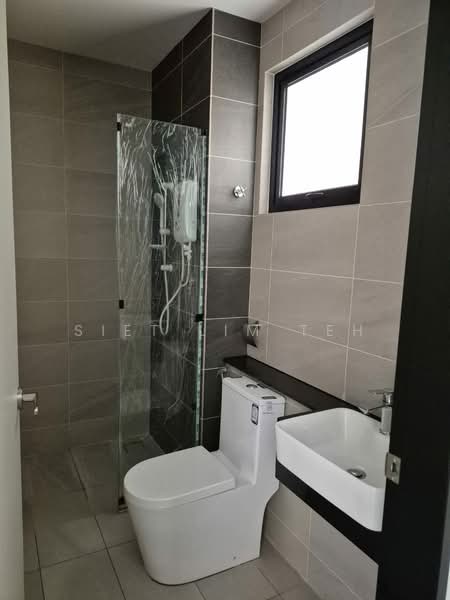 Service Residence for Rent at 2Rio Residence @ Bandar Puteri Puchong - Siet Lim Teh - Bathroom - PropertyGuru.com.my