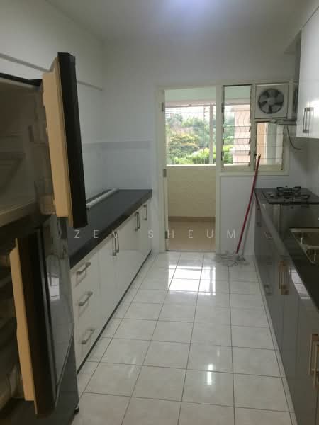 Condominium for Rent at Mont Kiara Bayu - Zev Sheum - Kitchen - PropertyGuru.com.my