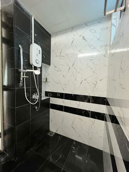Condominium for Rent at QuayWest Residence - Dixon Yong - Bathroom - PropertyGuru.com.my