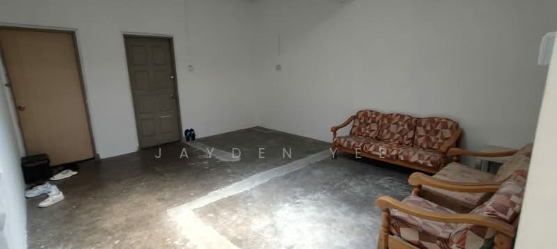 Shop for Sale in Taman Overseas Union (Taman Oug) (Jalan Klang Lama (Old Klang Road)) - Jayden Yee - Living Room - PropertyGuru.com.my