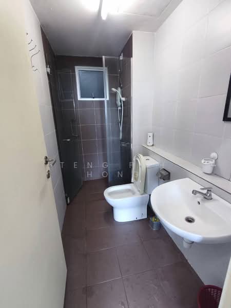 Service Residence for Rent at Galleria Equine Park - Teng Poh Hong - Bathroom - PropertyGuru.com.my