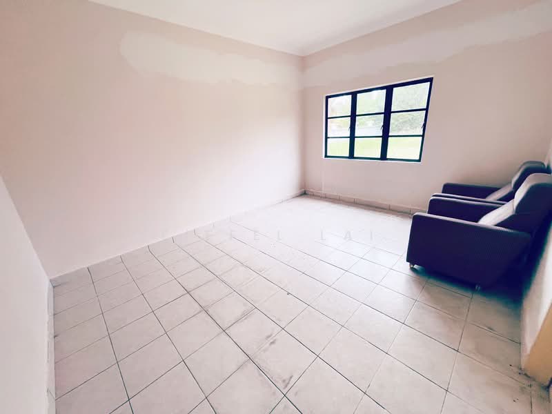 Bungalow for Rent in Taman Bukit Mewah Fasa 9 (Kajang) - Eiffel Lai - Living Room - PropertyGuru.com.my