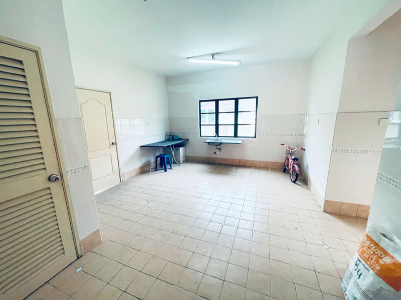 Bungalow for Rent in Taman Bukit Mewah Fasa 9 (Kajang) - Eiffel Lai - Kitchen - PropertyGuru.com.my