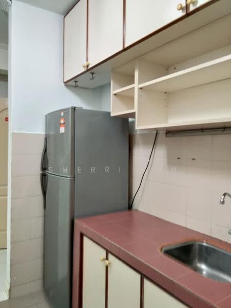 D'aman Crimson untuk Untuk Disewa - RM 1,900 /bulan, Apr 2026 - Kitchen - PropertyGuru.com.my