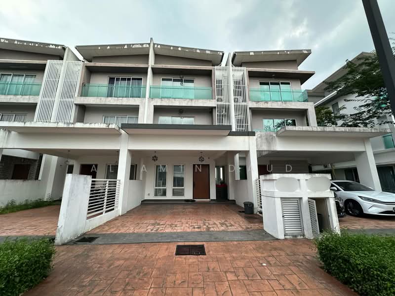 3-storey Terraced House for Rent in Taman Subang Mas (Subang Jaya) - Al Amin Daud - Exterior - PropertyGuru.com.my
