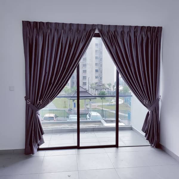 3-storey Terraced House for Sale in Batu 9 (Cheras) - Shirley Chan - Balcony - PropertyGuru.com.my