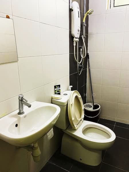 Service Residence for Rent at Pacific Place - Kennly Ho - Bathroom - PropertyGuru.com.my