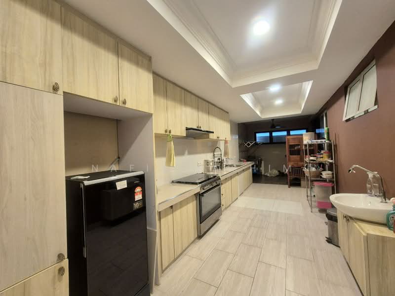 Bukit Rahman Putra untuk Untuk Dijual - RM 1,150,000, Apr 2026 - Kitchen - PropertyGuru.com.my