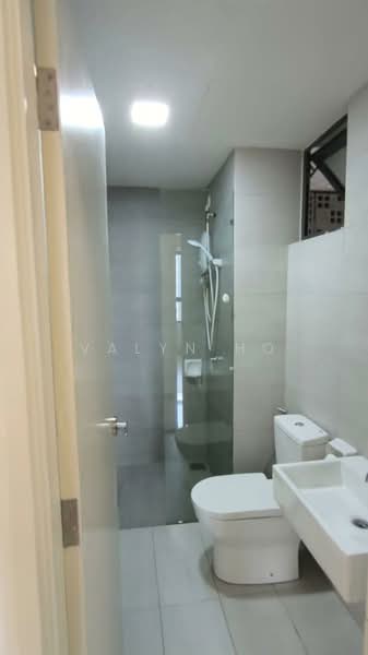 Service Residence for Rent at Ashino @ Gravit8 - Valyn Ho - Bathroom - PropertyGuru.com.my