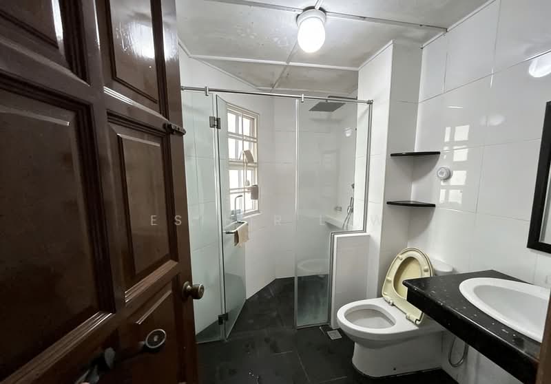2-storey Terraced House for Sale in Taman Tun Dr Ismail (Kuala Lumpur) - Esther Low - Bathroom - PropertyGuru.com.my