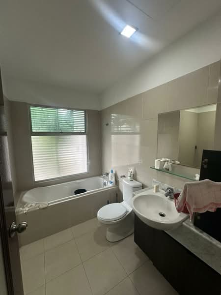 2-storey Terraced House for Sale in Leisure Farm (Gelang Patah) - JH Yap - Bathroom - PropertyGuru.com.my