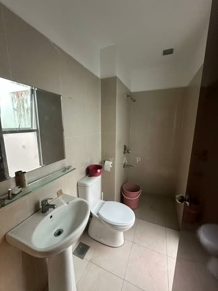 2-storey Terraced House for Sale in Leisure Farm (Gelang Patah) - JH Yap - Bathroom - PropertyGuru.com.my