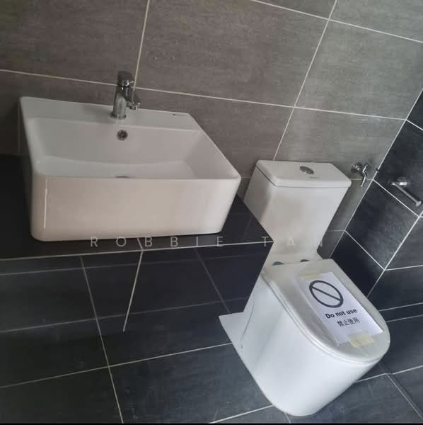 2-storey Terraced House for Rent in Bandar Dato Onn (Tebrau) - Robbie Tan - Bathroom - PropertyGuru.com.my