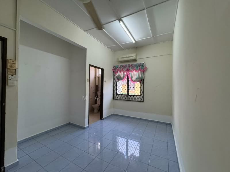 2-storey Terraced House for Sale in Taman Cergas (Batu Berendam) - Macy G - Interior - PropertyGuru.com.my