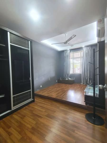 1.5-storey Terraced House for Sale in Taman Seri Austin (Tebrau) - Karl Lim - Bedroom - PropertyGuru.com.my
