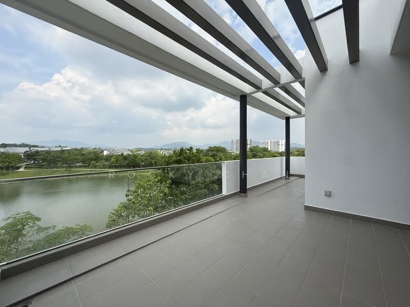 Bungalow for Rent in Gombak (Selangor) - Rocky Chan - Balcony - PropertyGuru.com.my