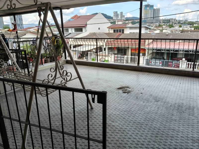 2-storey Terraced House for Sale in Taman Taynton View (Cheras) - Jun Jun - Balcony - PropertyGuru.com.my