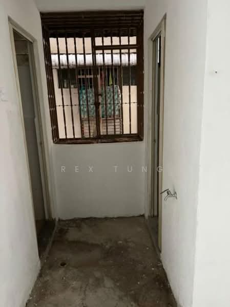 Flat for Sale at Desa Mawar - Rex Tung - Corridor - PropertyGuru.com.my