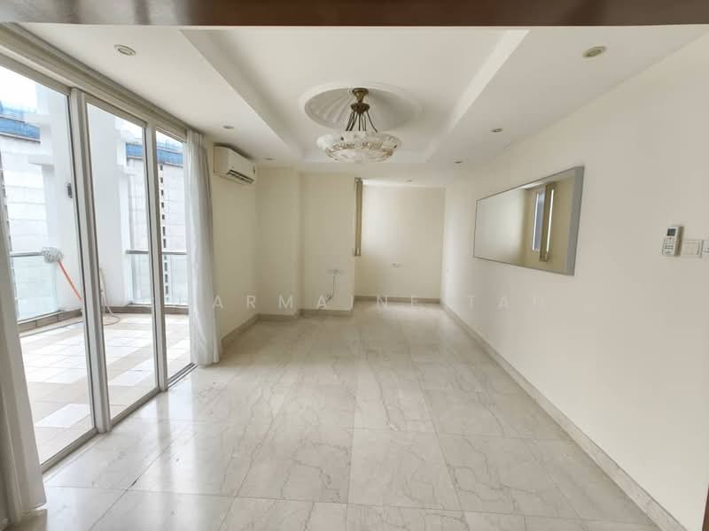 Kondominium untuk Dijual di Kiaramas Cendana - Charmaine Tan - Living Room - PropertyGuru.com.my