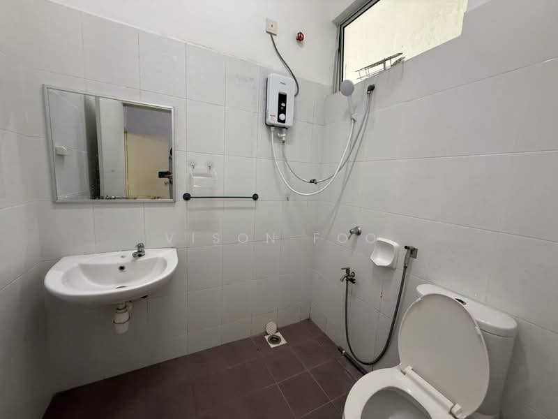 Mutiara Rini Mutiaras Rinis Mutiaras Rinis untuk Untuk Disewa - RM 2,650 /bulan, Apr 2026 - Bathroom - PropertyGuru.com.my