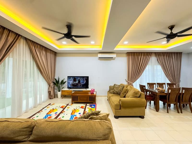 2-storey Terraced House for Sale in Denai Alam (Shah Alam) - Nahathir Shahabudin - Living Room - PropertyGuru.com.my
