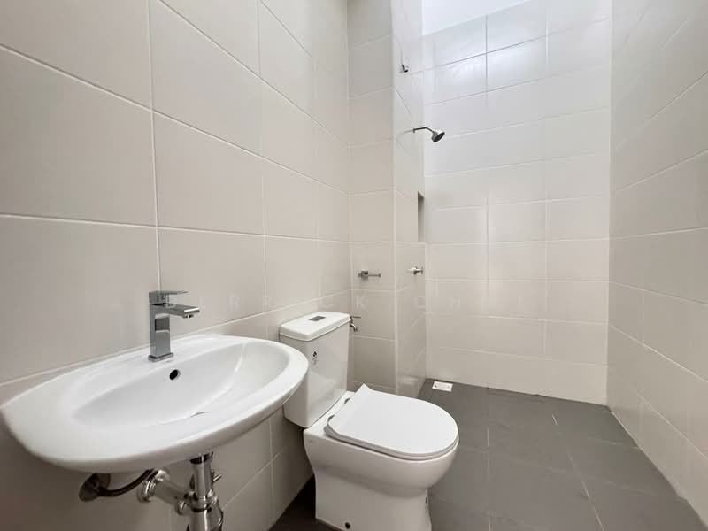 Cluster House for Sale in Iskandar Puteri (Nusajaya) (Johor) - Derrick Chai - Bathroom - PropertyGuru.com.my