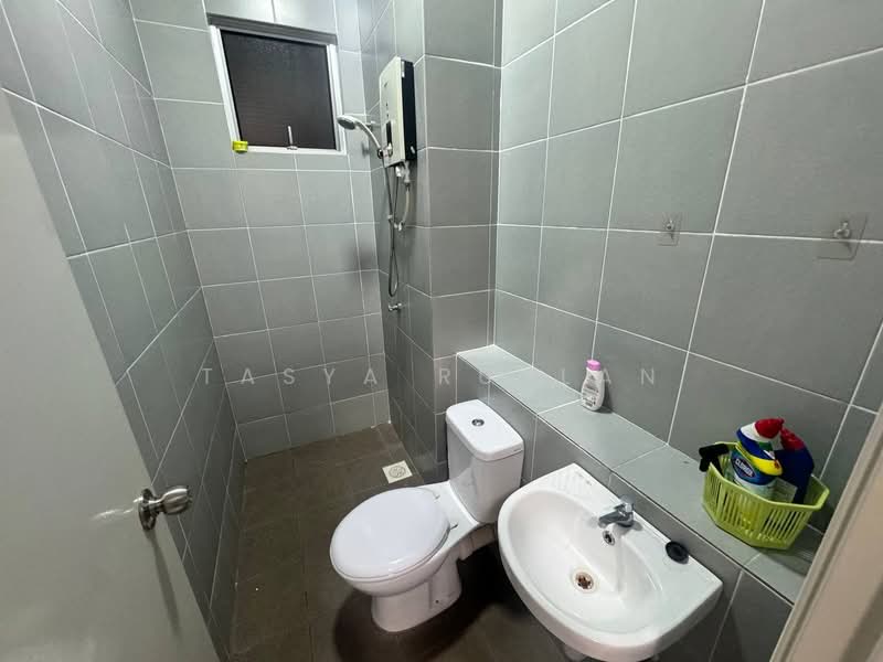 Condominium for Sale at Residensi Adelia - Tasya Ruslan - Bathroom - PropertyGuru.com.my