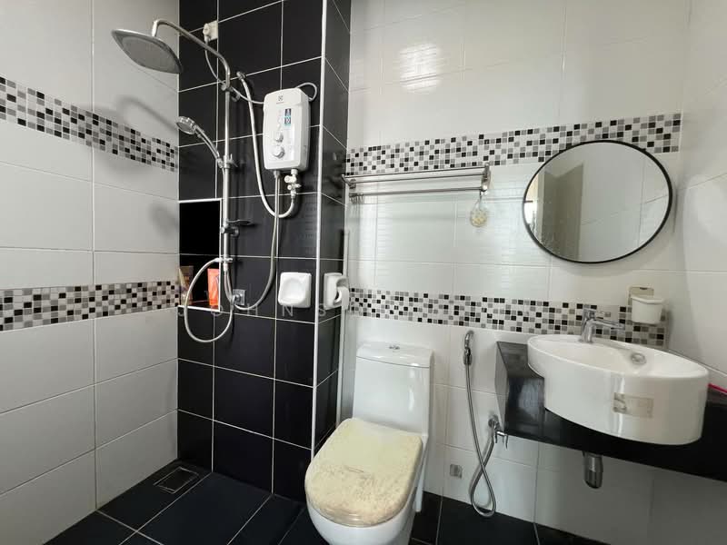 Service Residence for Rent at Sky View - Johnson Tan - Bathroom - PropertyGuru.com.my