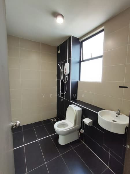 Apartment for Rent at Seri Austin Residence (Pangsapuri Seri Austin) - Yen Ma - Bathroom - PropertyGuru.com.my