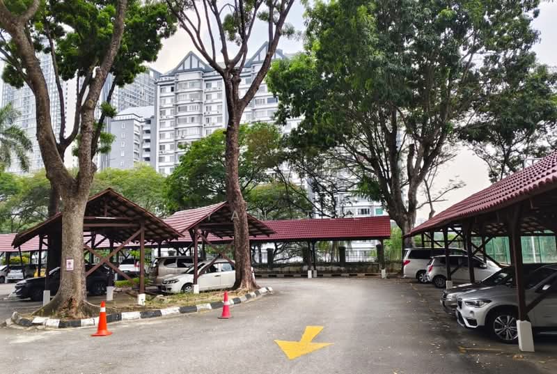 Kondominium untuk Dijual di Danau Permai - Ryan Tee - Car Park - PropertyGuru.com.my