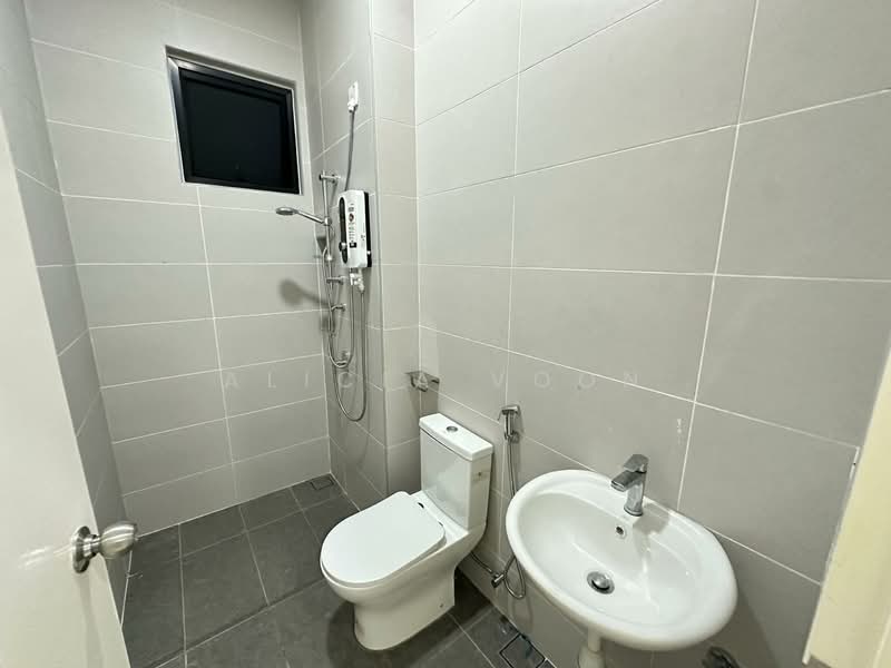 2-storey Terraced House for Rent in Taman Bukit Kaze (Ulu Tiram) - Alicia Voon - Bathroom - PropertyGuru.com.my