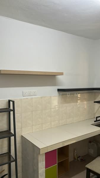 2-storey Terraced House for Rent in Kuchai Lama (Kuala Lumpur) - Zev Sheum - Kitchen - PropertyGuru.com.my