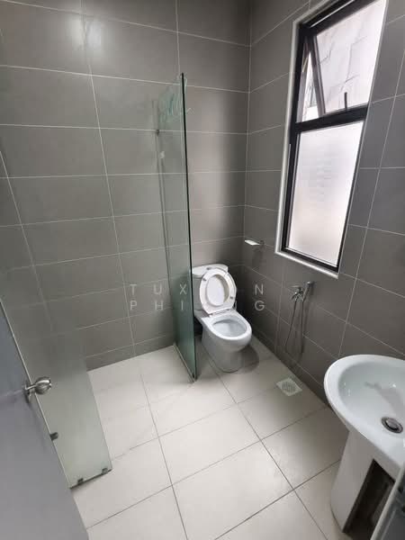 Cluster House for Sale in Skudai (Johor) - Tuxton Phiong - Bathroom - PropertyGuru.com.my
