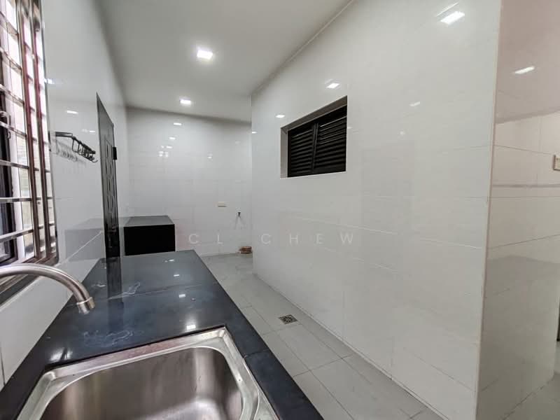 2-storey Terraced House for Sale in Kota Bayuemas (Klang) - CL Chew - Kitchen - PropertyGuru.com.my
