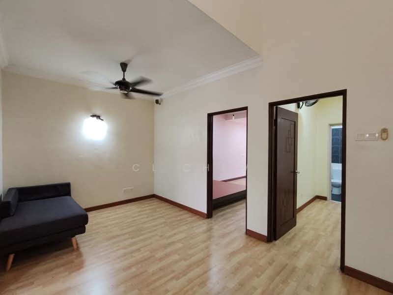 2-storey Terraced House for Sale in Kota Bayuemas (Klang) - CL Chew - Living Room - PropertyGuru.com.my