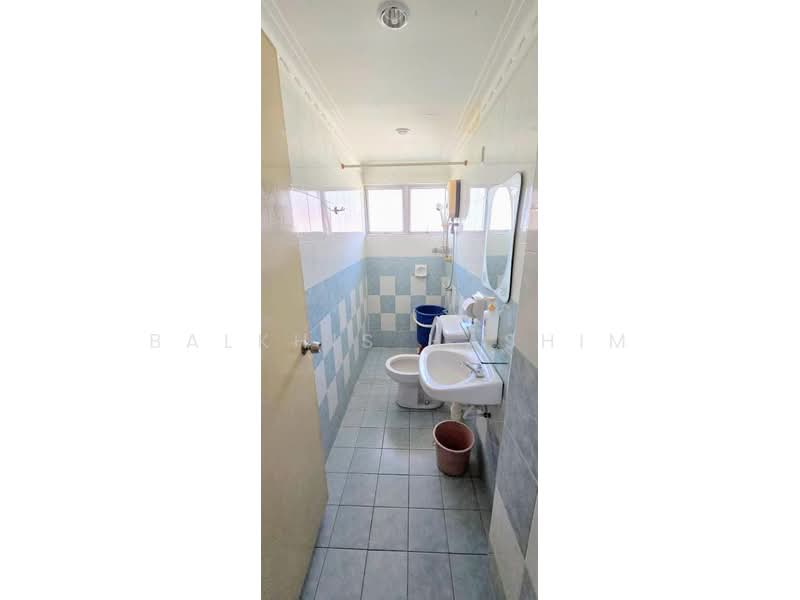 Condominium for Rent at Elaeis 2 - Balkhis Hashim - Bathroom - PropertyGuru.com.my