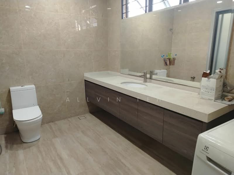 Terraced House for Sale in TAMAN PUCHONG UTAMA (Puchong) - Allvin Teh - Bathroom - PropertyGuru.com.my