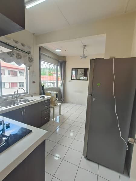 Apartment for Rent at Beverly Hills 3 - Stev Yap - Kitchen - PropertyGuru.com.my