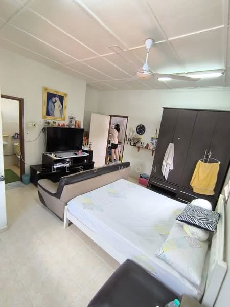 2-storey Terraced House for Sale in Taman Setia Indah (Tebrau) - Bess Wong - Bedroom - PropertyGuru.com.my